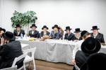 כ"ק אדמו"ר מבאבוב &ndash; 45 שליט"א באזוכט אין יוניאן