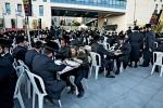 קידוש השם: עצרת 'זעקת התורה' מיטן באטייליגונג פון הונדערטער וויזניצע אינגעלייט לערנען קעגן איבער די אפיס פון די יועמשי"ת