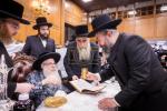  יארצייט פון הרה"ק מצאנז קלויזענבורג זי"ע ביי בנו מ"מ כ"ק אדמו"ר מצאנז קלויזענבורג שליט"א 