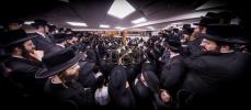 יארצייט פון הרה"ק מצאנז קלויזענבורג זי"ע ביי בנו מ"מ כ"ק אדמו"ר מצאנז קלויזענבורג שליט"א 
