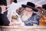  יארצייט פון הרה"ק מצאנז קלויזענבורג זי"ע ביי בנו מ"מ כ"ק אדמו"ר מצאנז קלויזענבורג שליט"א 