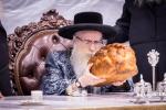  יארצייט פון הרה"ק מצאנז קלויזענבורג זי"ע ביי בנו מ"מ כ"ק אדמו"ר מצאנז קלויזענבורג שליט"א 