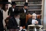כ"ק אדמו"ר מבלאזוב ריבאטיטש באזוכט ביי הרה"ק רבי יעקב מאיר שעכטער שליט"א 
