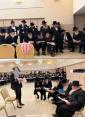 הגרא"ד דונער ראב"ד לאנדאן וואס איז אנגעקומען צו א מעמד חליצה אין אנטווערפן, באזוכט גדולי ישראל, און ביים מעמד חליצה.