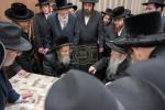כ"ק אדמו"ר מקרעטשניף סיגעט שליט"א באזוכט ביי כ"ק אדמו"ר מפשעווארסק שליט"א 