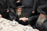 כ"ק אדמו"ר מקרעטשניף סיגעט שליט"א באזוכט ביי כ"ק אדמו"ר מפשעווארסק שליט"א 
