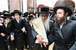 חגיגת הכנסת ספר תורה  להיכל ישיבת עסק התורה  ע"י הרבני הנגיד הרה"ח רבי יואל פליישמאן שליט"א פטרון הישיבה ונדבן הספר  בהשתתפות אדמור"י ורבני העיר שליט"א, מרביצי תורה ותלמידי הישיבה
