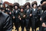 חגיגת הכנסת ספר תורה  להיכל ישיבת עסק התורה  ע"י הרבני הנגיד הרה"ח רבי יואל פליישמאן שליט"א פטרון הישיבה ונדבן הספר  בהשתתפות אדמור"י ורבני העיר שליט"א, מרביצי תורה ותלמידי הישיבה