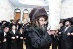 חגיגת הכנסת ספר תורה  להיכל ישיבת עסק התורה  ע"י הרבני הנגיד הרה"ח רבי יואל פליישמאן שליט"א פטרון הישיבה ונדבן הספר  בהשתתפות אדמור"י ורבני העיר שליט"א, מרביצי תורה ותלמידי הישיבה