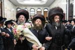 חגיגת הכנסת ספר תורה  להיכל ישיבת עסק התורה  ע"י הרבני הנגיד הרה"ח רבי יואל פליישמאן שליט"א פטרון הישיבה ונדבן הספר  בהשתתפות אדמור"י ורבני העיר שליט"א, מרביצי תורה ותלמידי הישיבה