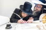 חגיגת הכנסת ספר תורה  להיכל ישיבת עסק התורה  ע"י הרבני הנגיד הרה"ח רבי יואל פליישמאן שליט"א פטרון הישיבה ונדבן הספר  בהשתתפות אדמור"י ורבני העיר שליט"א, מרביצי תורה ותלמידי הישיבה