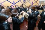 חגיגת הכנסת ספר תורה  להיכל ישיבת עסק התורה  ע"י הרבני הנגיד הרה"ח רבי יואל פליישמאן שליט"א פטרון הישיבה ונדבן הספר  בהשתתפות אדמור"י ורבני העיר שליט"א, מרביצי תורה ותלמידי הישיבה