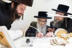 חגיגת הכנסת ספר תורה  להיכל ישיבת עסק התורה  ע"י הרבני הנגיד הרה"ח רבי יואל פליישמאן שליט"א פטרון הישיבה ונדבן הספר  בהשתתפות אדמור"י ורבני העיר שליט"א, מרביצי תורה ותלמידי הישיבה