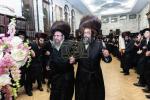חגיגת הכנסת ספר תורה  להיכל ישיבת עסק התורה  ע"י הרבני הנגיד הרה"ח רבי יואל פליישמאן שליט"א פטרון הישיבה ונדבן הספר  בהשתתפות אדמור"י ורבני העיר שליט"א, מרביצי תורה ותלמידי הישיבה