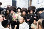 חגיגת הכנסת ספר תורה  להיכל ישיבת עסק התורה  ע"י הרבני הנגיד הרה"ח רבי יואל פליישמאן שליט"א פטרון הישיבה ונדבן הספר  בהשתתפות אדמור"י ורבני העיר שליט"א, מרביצי תורה ותלמידי הישיבה
