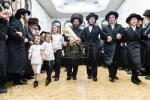 חגיגת הכנסת ספר תורה  להיכל ישיבת עסק התורה  ע"י הרבני הנגיד הרה"ח רבי יואל פליישמאן שליט"א פטרון הישיבה ונדבן הספר  בהשתתפות אדמור"י ורבני העיר שליט"א, מרביצי תורה ותלמידי הישיבה