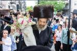 חגיגת הכנסת ספר תורה  להיכל ישיבת עסק התורה  ע"י הרבני הנגיד הרה"ח רבי יואל פליישמאן שליט"א פטרון הישיבה ונדבן הספר  בהשתתפות אדמור"י ורבני העיר שליט"א, מרביצי תורה ותלמידי הישיבה