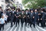 חגיגת הכנסת ספר תורה  להיכל ישיבת עסק התורה  ע"י הרבני הנגיד הרה"ח רבי יואל פליישמאן שליט"א פטרון הישיבה ונדבן הספר  בהשתתפות אדמור"י ורבני העיר שליט"א, מרביצי תורה ותלמידי הישיבה