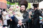 חגיגת הכנסת ספר תורה  להיכל ישיבת עסק התורה  ע"י הרבני הנגיד הרה"ח רבי יואל פליישמאן שליט"א פטרון הישיבה ונדבן הספר  בהשתתפות אדמור"י ורבני העיר שליט"א, מרביצי תורה ותלמידי הישיבה