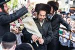חגיגת הכנסת ספר תורה  להיכל ישיבת עסק התורה  ע"י הרבני הנגיד הרה"ח רבי יואל פליישמאן שליט"א פטרון הישיבה ונדבן הספר  בהשתתפות אדמור"י ורבני העיר שליט"א, מרביצי תורה ותלמידי הישיבה