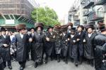 חגיגת הכנסת ספר תורה  להיכל ישיבת עסק התורה  ע"י הרבני הנגיד הרה"ח רבי יואל פליישמאן שליט"א פטרון הישיבה ונדבן הספר  בהשתתפות אדמור"י ורבני העיר שליט"א, מרביצי תורה ותלמידי הישיבה