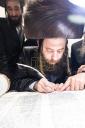 חגיגת הכנסת ספר תורה  להיכל ישיבת עסק התורה  ע"י הרבני הנגיד הרה"ח רבי יואל פליישמאן שליט"א פטרון הישיבה ונדבן הספר  בהשתתפות אדמור"י ורבני העיר שליט"א, מרביצי תורה ותלמידי הישיבה