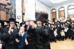 חגיגת הכנסת ספר תורה  להיכל ישיבת עסק התורה  ע"י הרבני הנגיד הרה"ח רבי יואל פליישמאן שליט"א פטרון הישיבה ונדבן הספר  בהשתתפות אדמור"י ורבני העיר שליט"א, מרביצי תורה ותלמידי הישיבה