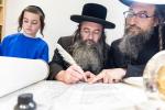 חגיגת הכנסת ספר תורה  להיכל ישיבת עסק התורה  ע"י הרבני הנגיד הרה"ח רבי יואל פליישמאן שליט"א פטרון הישיבה ונדבן הספר  בהשתתפות אדמור"י ורבני העיר שליט"א, מרביצי תורה ותלמידי הישיבה