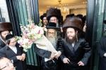 חגיגת הכנסת ספר תורה  להיכל ישיבת עסק התורה  ע"י הרבני הנגיד הרה"ח רבי יואל פליישמאן שליט"א פטרון הישיבה ונדבן הספר  בהשתתפות אדמור"י ורבני העיר שליט"א, מרביצי תורה ותלמידי הישיבה