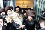 חגיגת הכנסת ספר תורה  להיכל ישיבת עסק התורה  ע"י הרבני הנגיד הרה"ח רבי יואל פליישמאן שליט"א פטרון הישיבה ונדבן הספר  בהשתתפות אדמור"י ורבני העיר שליט"א, מרביצי תורה ותלמידי הישיבה