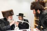 חגיגת הכנסת ספר תורה  להיכל ישיבת עסק התורה  ע"י הרבני הנגיד הרה"ח רבי יואל פליישמאן שליט"א פטרון הישיבה ונדבן הספר  בהשתתפות אדמור"י ורבני העיר שליט"א, מרביצי תורה ותלמידי הישיבה