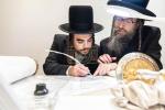 חגיגת הכנסת ספר תורה  להיכל ישיבת עסק התורה  ע"י הרבני הנגיד הרה"ח רבי יואל פליישמאן שליט"א פטרון הישיבה ונדבן הספר  בהשתתפות אדמור"י ורבני העיר שליט"א, מרביצי תורה ותלמידי הישיבה