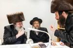 חגיגת הכנסת ספר תורה  להיכל ישיבת עסק התורה  ע"י הרבני הנגיד הרה"ח רבי יואל פליישמאן שליט"א פטרון הישיבה ונדבן הספר  בהשתתפות אדמור"י ורבני העיר שליט"א, מרביצי תורה ותלמידי הישיבה