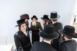 חגיגת הכנסת ספר תורה  להיכל ישיבת עסק התורה  ע"י הרבני הנגיד הרה"ח רבי יואל פליישמאן שליט"א פטרון הישיבה ונדבן הספר  בהשתתפות אדמור"י ורבני העיר שליט"א, מרביצי תורה ותלמידי הישיבה