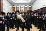 חגיגת הכנסת ספר תורה  להיכל ישיבת עסק התורה  ע"י הרבני הנגיד הרה"ח רבי יואל פליישמאן שליט"א פטרון הישיבה ונדבן הספר  בהשתתפות אדמור"י ורבני העיר שליט"א, מרביצי תורה ותלמידי הישיבה