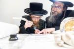חגיגת הכנסת ספר תורה  להיכל ישיבת עסק התורה  ע"י הרבני הנגיד הרה"ח רבי יואל פליישמאן שליט"א פטרון הישיבה ונדבן הספר  בהשתתפות אדמור"י ורבני העיר שליט"א, מרביצי תורה ותלמידי הישיבה