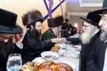 חגיגת הכנסת ספר תורה  להיכל ישיבת עסק התורה  ע"י הרבני הנגיד הרה"ח רבי יואל פליישמאן שליט"א פטרון הישיבה ונדבן הספר  בהשתתפות אדמור"י ורבני העיר שליט"א, מרביצי תורה ותלמידי הישיבה