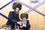 חגיגת הכנסת ספר תורה  להיכל ישיבת עסק התורה  ע"י הרבני הנגיד הרה"ח רבי יואל פליישמאן שליט"א פטרון הישיבה ונדבן הספר  בהשתתפות אדמור"י ורבני העיר שליט"א, מרביצי תורה ותלמידי הישיבה