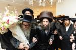 חגיגת הכנסת ספר תורה  להיכל ישיבת עסק התורה  ע"י הרבני הנגיד הרה"ח רבי יואל פליישמאן שליט"א פטרון הישיבה ונדבן הספר  בהשתתפות אדמור"י ורבני העיר שליט"א, מרביצי תורה ותלמידי הישיבה