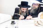 חגיגת הכנסת ספר תורה  להיכל ישיבת עסק התורה  ע"י הרבני הנגיד הרה"ח רבי יואל פליישמאן שליט"א פטרון הישיבה ונדבן הספר  בהשתתפות אדמור"י ורבני העיר שליט"א, מרביצי תורה ותלמידי הישיבה