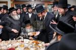 פולע גאלעריע: הנגיד ר' אברהם יודא גאלדבערגער הי"ו קויפט אפ בנין הענדל מרים מיט א נדבה פון צען מיליאן דאלער - בראשות כ"ק אדמו"ר מסאטמאר שליט"א.