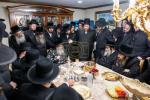 פולע גאלעריע: הנגיד ר' אברהם יודא גאלדבערגער הי"ו קויפט אפ בנין הענדל מרים מיט א נדבה פון צען מיליאן דאלער - בראשות כ"ק אדמו"ר מסאטמאר שליט"א.