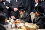 פולע גאלעריע: הנגיד ר' אברהם יודא גאלדבערגער הי"ו קויפט אפ בנין הענדל מרים מיט א נדבה פון צען מיליאן דאלער - בראשות כ"ק אדמו"ר מסאטמאר שליט"א.