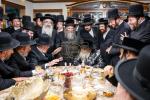 פולע גאלעריע: הנגיד ר' אברהם יודא גאלדבערגער הי"ו קויפט אפ בנין הענדל מרים מיט א נדבה פון צען מיליאן דאלער - בראשות כ"ק אדמו"ר מסאטמאר שליט"א.