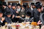 פולע גאלעריע: הנגיד ר' אברהם יודא גאלדבערגער הי"ו קויפט אפ בנין הענדל מרים מיט א נדבה פון צען מיליאן דאלער - בראשות כ"ק אדמו"ר מסאטמאר שליט"א.