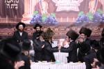 Main image for דאפעלטע שבע ברכות דורך תלמידי ישיבה קטנה "עסק התורה" וויליאמסבורג   החתן בן הראש ישיבה שליט"א און החתן איידעם פונעם מנהל שליט"א
