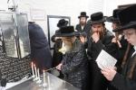 מסע הקודש "יזכור אהבתם" ע"י כ"ק אדמו"ר מקרעטשניף סיגעט שליט"א לציון של זקינו הרה"ק רבי מרדכי'לע מנדבורנא זי"ע בבישטינא ושבת קודש בליזענסק 