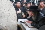 מסע הקודש "יזכור אהבתם" ע"י כ"ק אדמו"ר מקרעטשניף סיגעט שליט"א לציון של זקינו הרה"ק רבי מרדכי'לע מנדבורנא זי"ע בבישטינא ושבת קודש בליזענסק 