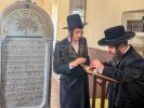 פולע גאלעריע: כ"ק אדמו"ר מקרעטשניף כפר עטה שליט"א אין בישטינא