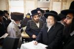 הרה"ק רבי יעקב מאיר שעכטער שליט"א ביים שמחת הברית לנין  כ"ק אדמו"ר מפינסק קארלין שליט"א 